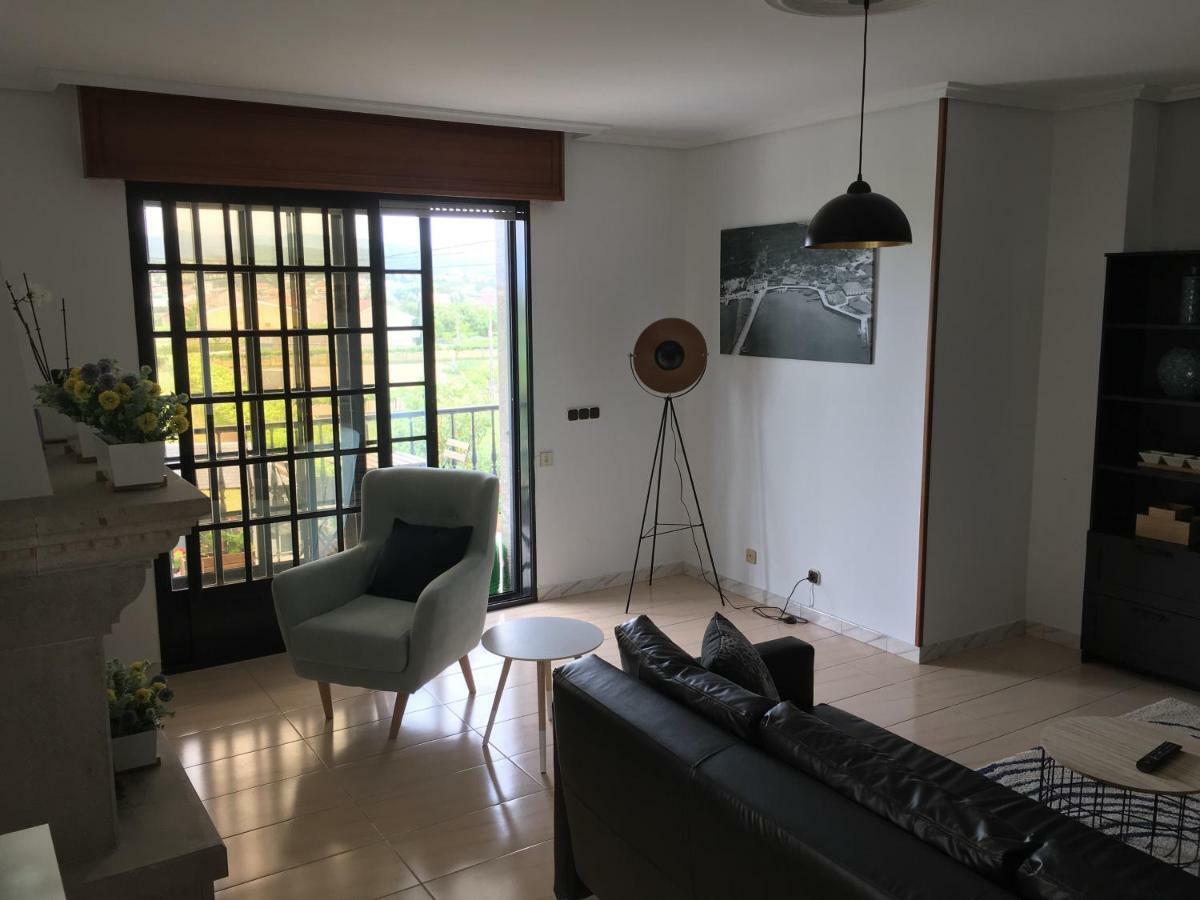 Апартаменты Apartamento As Sinas Вильянуэва-де-Ароса Экстерьер фото